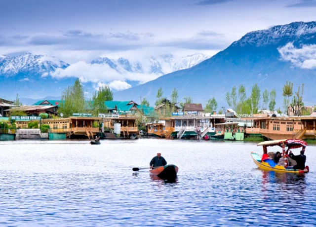 Kashmir Paradise Tour - Srinagar &bull; Gulmarg &bull; Pahalgam